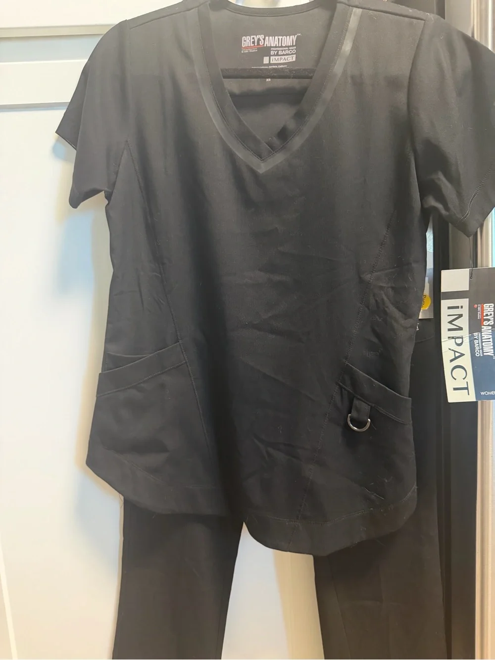 Grey's Anatomy Black Medical Scrub Set with Logo Patch - Picture 1 of 10